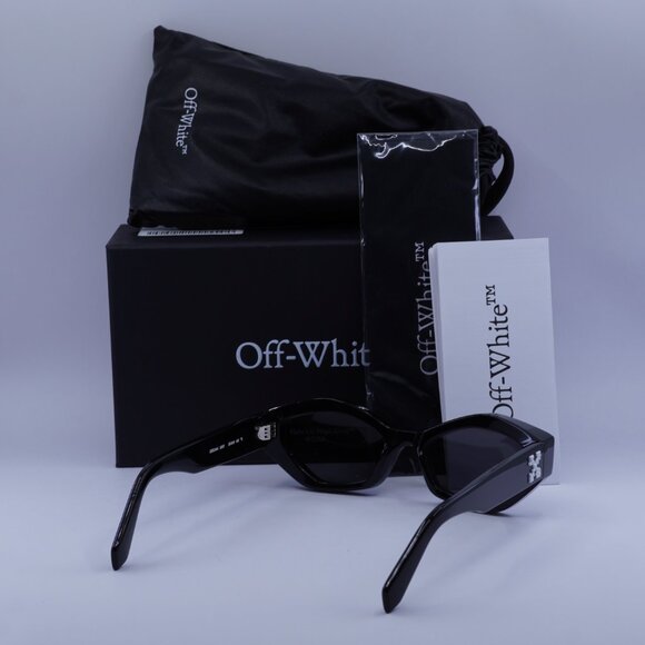 Off-White OERI144 HILO 1007 Cat Eye Sunglasses – Black/Grey - Picture 10 of 10